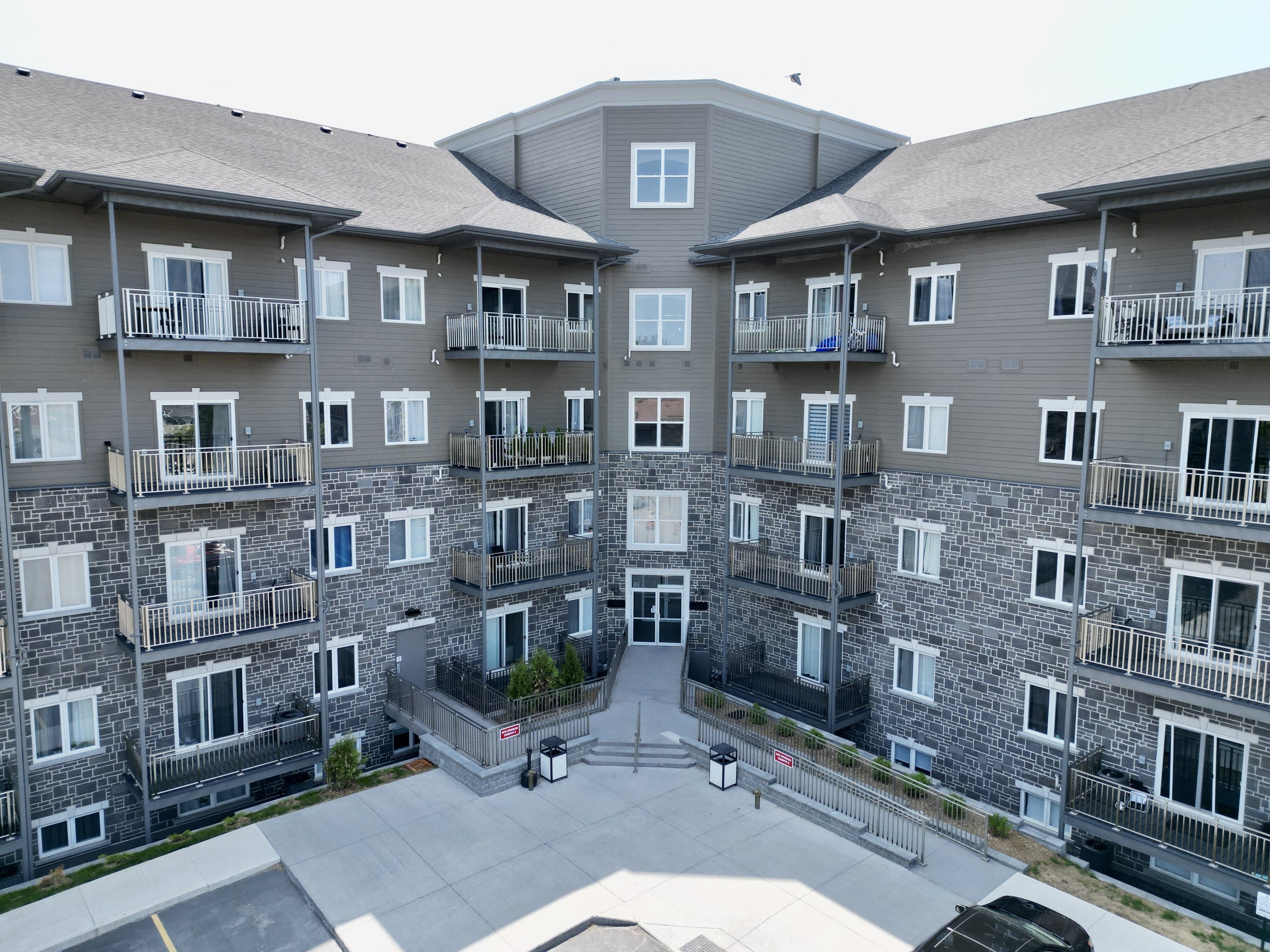 Creekside Suites, 847 Development Drive